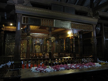 仏歯寺