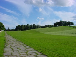 スクーグスシルコゴーデンの森林墓地